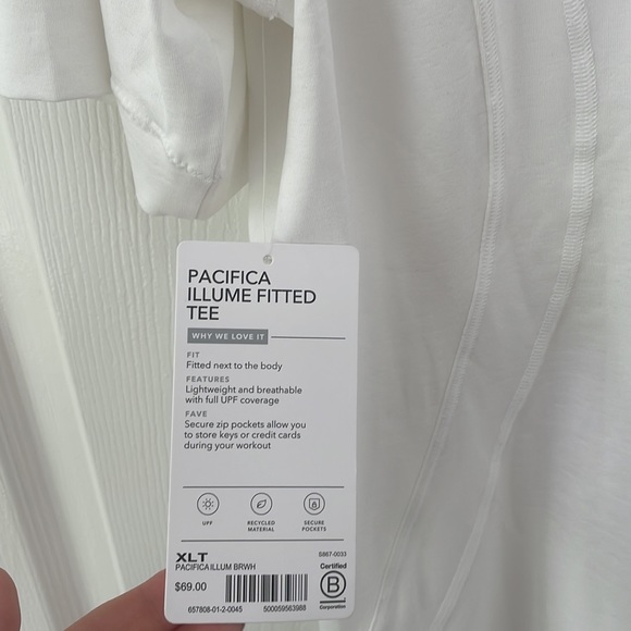 NWT Athleta Pacifica UPF fitted Tee - Picture 4 of 4